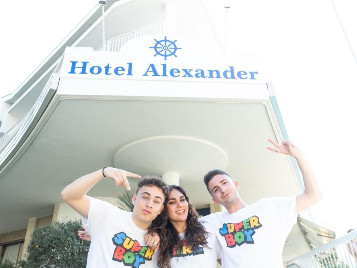 Family Hotel Alexander - Azzurro Club Lido di Jesolo Bagian luar foto