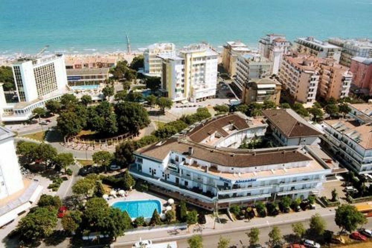 Family Hotel Alexander - Azzurro Club Lido di Jesolo Bagian luar foto